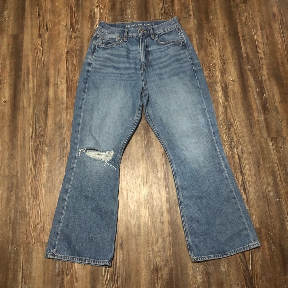 American Eagle Jeans Women's 4 Short Highest Rise 90s Flare Distressed Curvy Fit